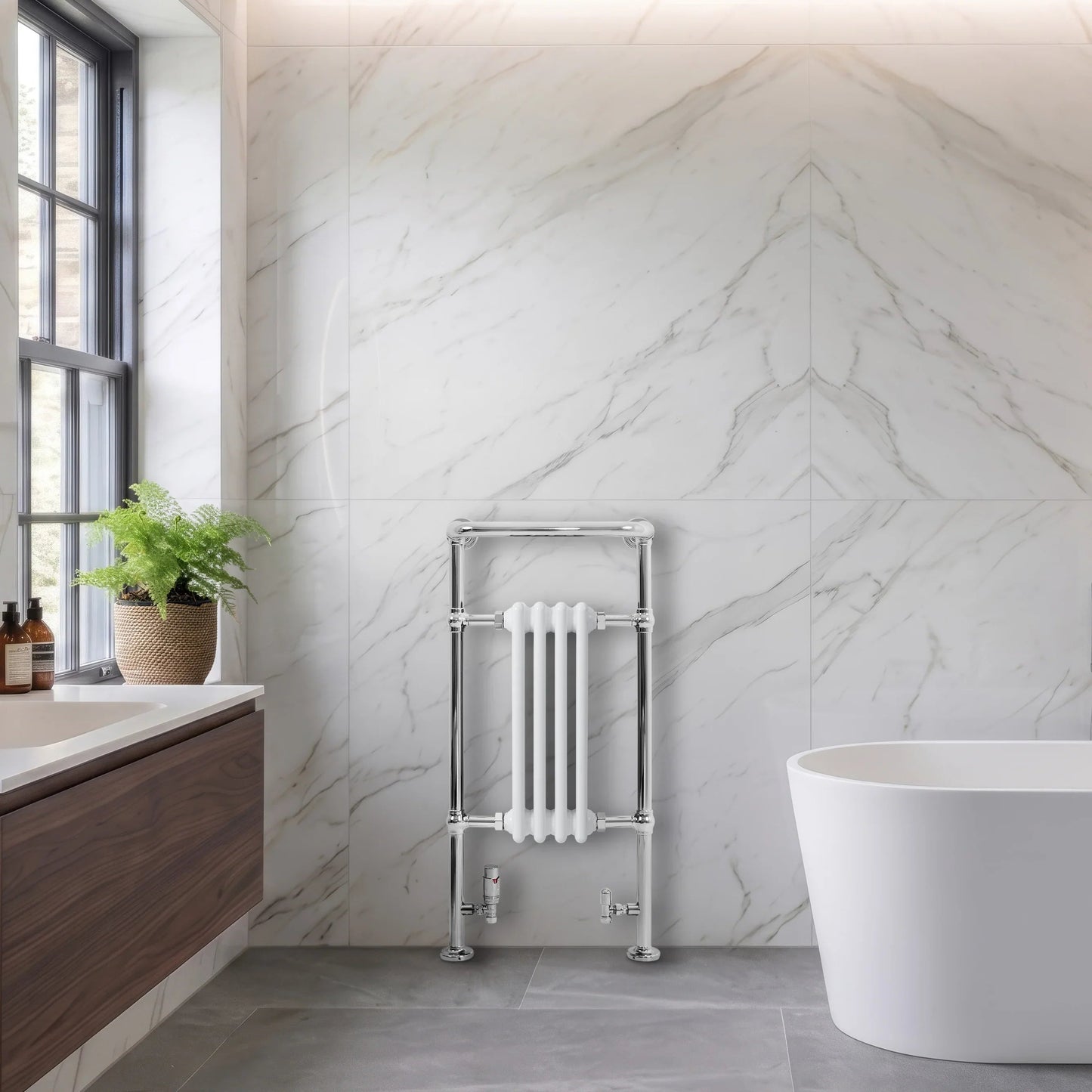 Traditional Heated Towel Rail Radiator – 950mm x 480mm  – White
